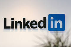 linkedinfluence - get more linkedin network referrals business